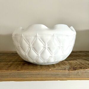 Vintage Indiana Glass Milk glass Bowl
